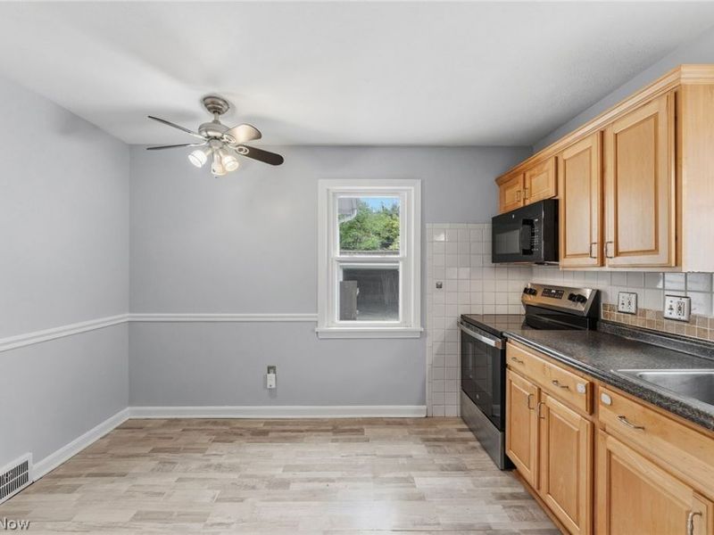 4338 Silsby Road, University Heights, OH 44118 Photo 5