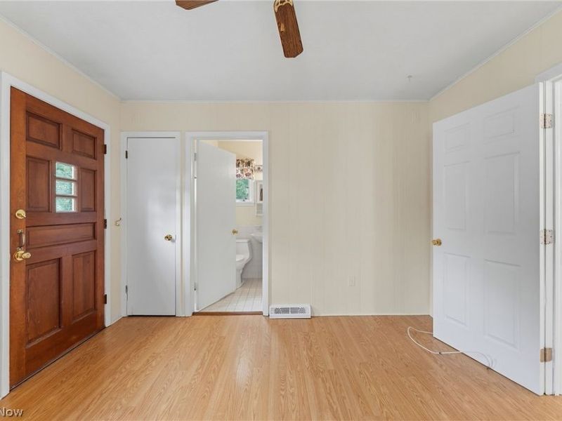 4338 Silsby Road, University Heights, OH 44118 Photo 9