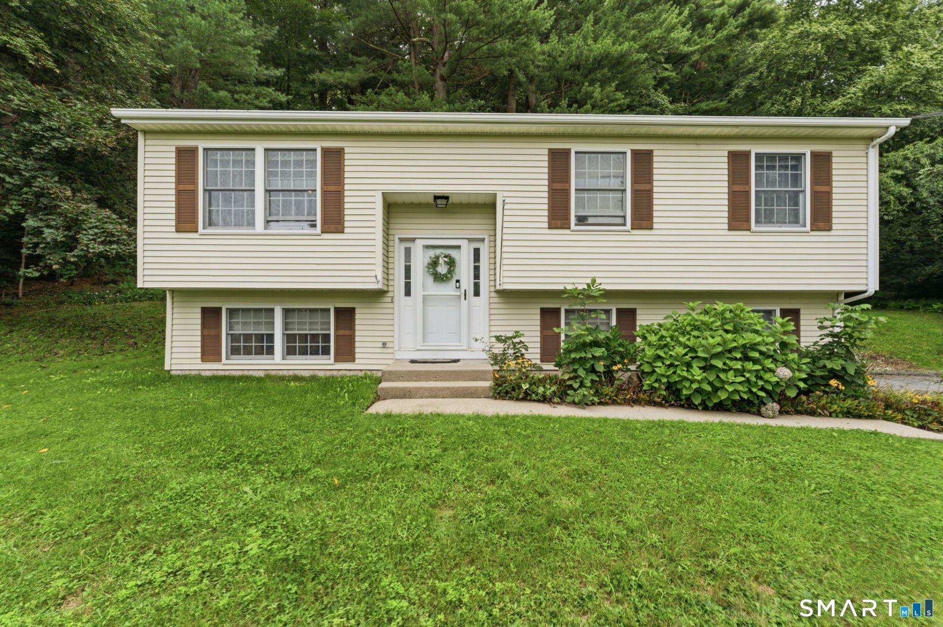 88 Fitchville, Bozrah, CT 06334 Main Photo
