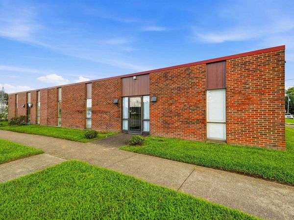 1101 8th Avenue, Huntington, WV 25701