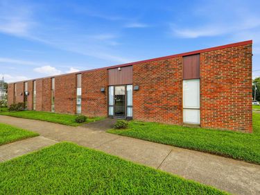 1101 8th Avenue, Huntington, WV 25701