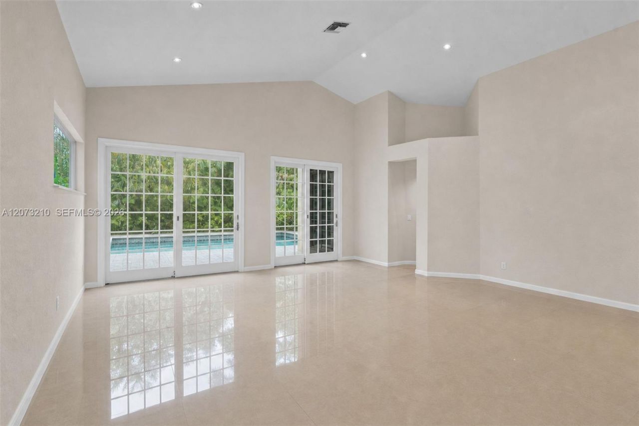 1090 SW 156th Ave , Pembroke Pines, FL 33027 Photo