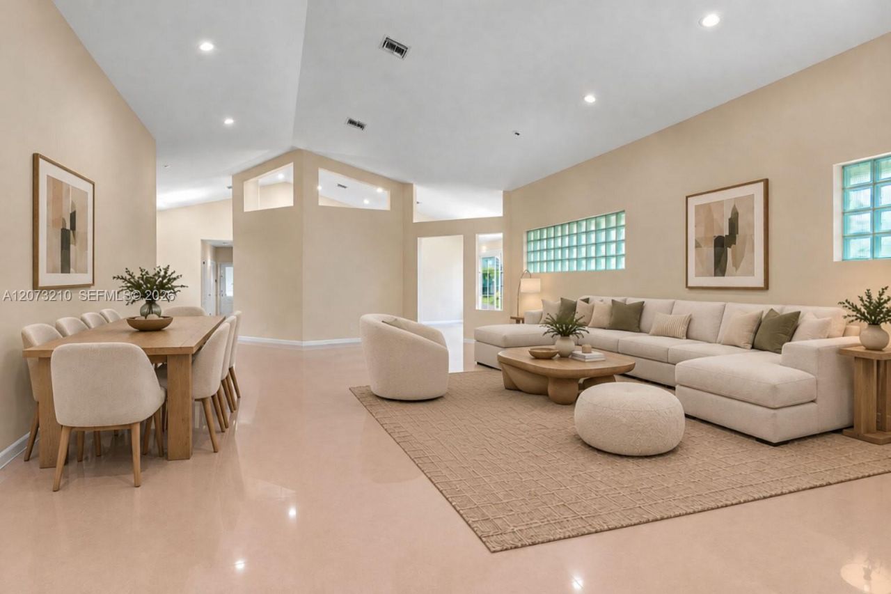 1090 SW 156th Avenue, Pembroke Pines, FL 33027 Photo