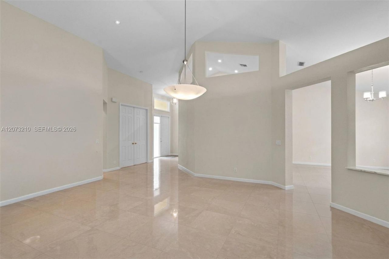 1090 SW 156th Ave , Pembroke Pines, FL 33027 Photo