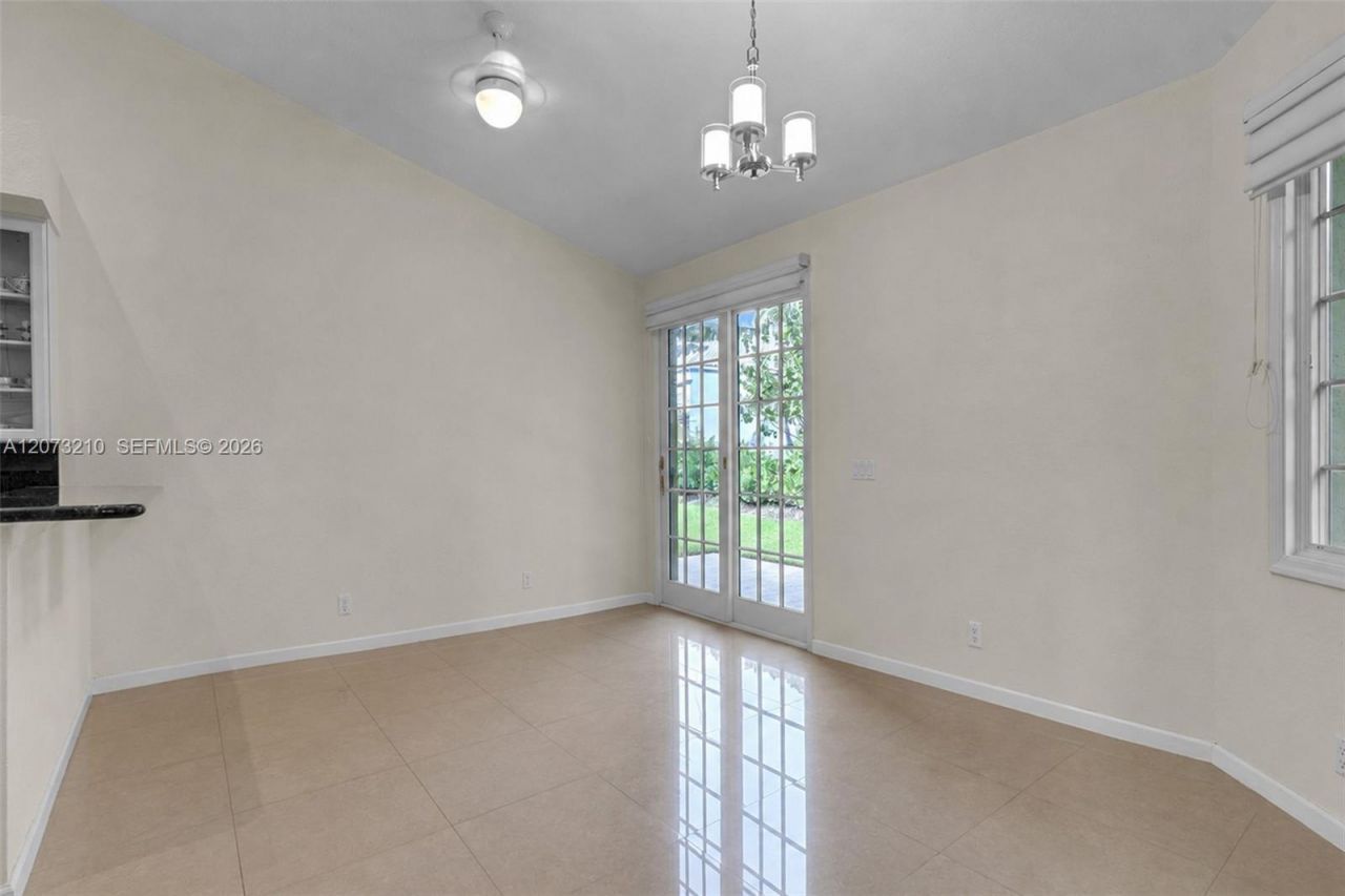 1090 SW 156th Ave , Pembroke Pines, FL 33027 Photo