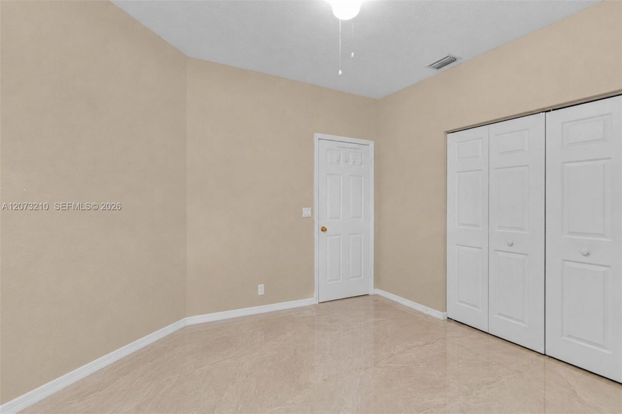 1090 SW 156th Ave , Pembroke Pines, FL 33027 Photo