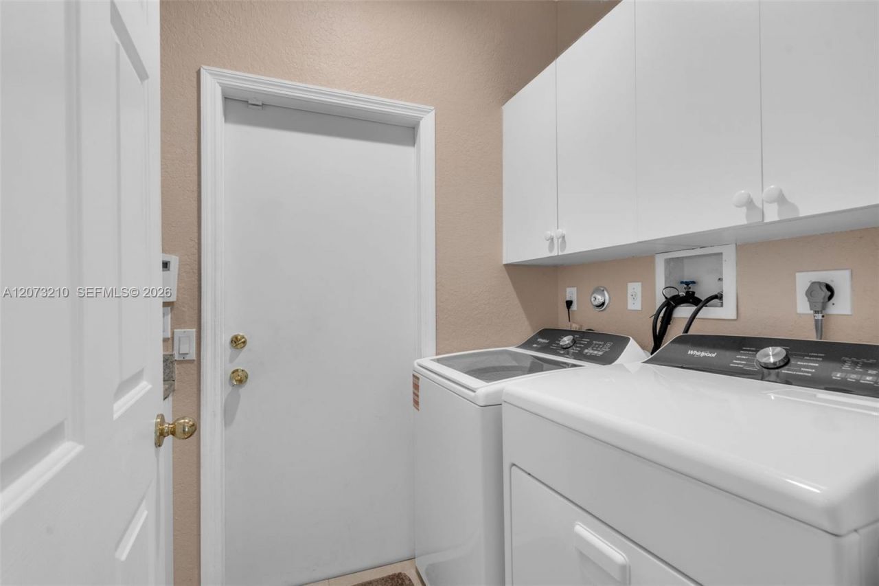 1090 SW 156th Ave , Pembroke Pines, FL 33027 Photo