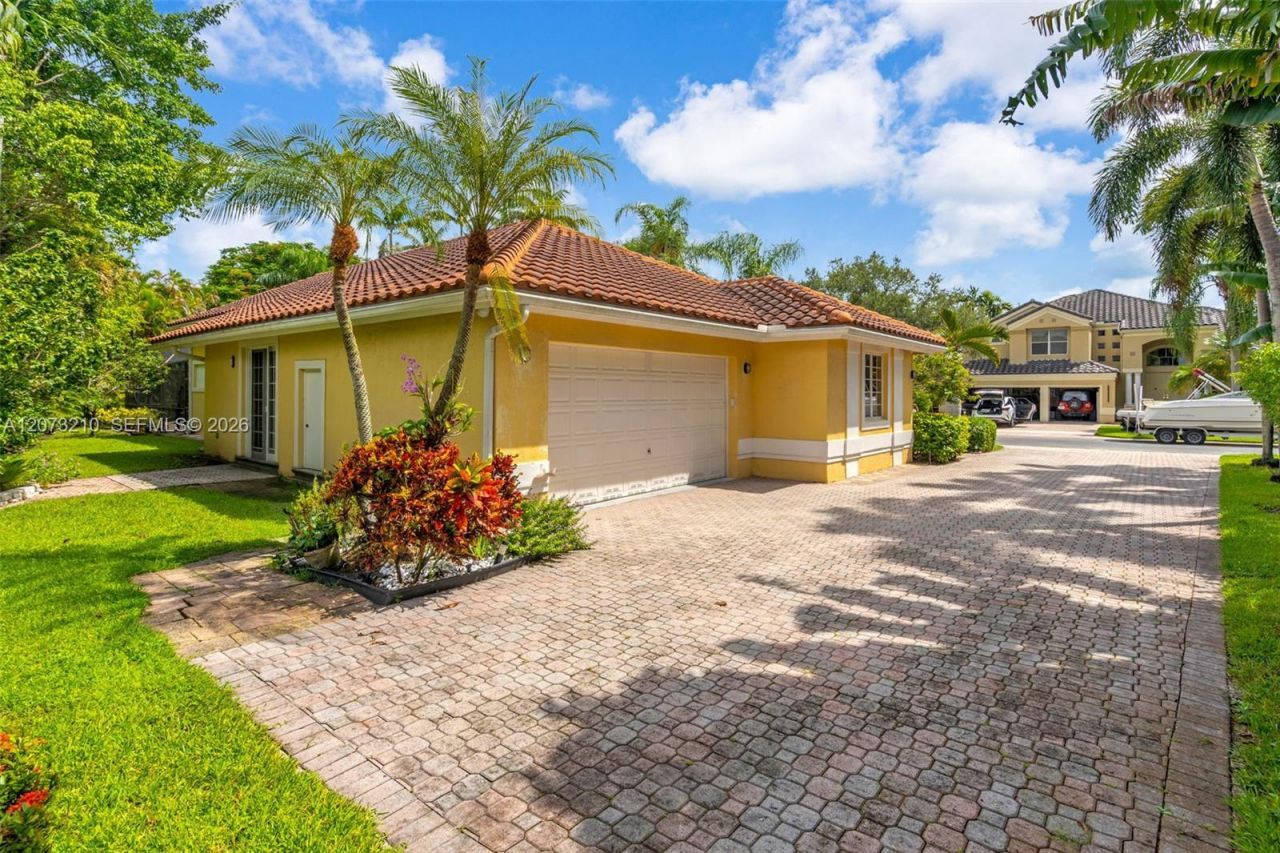 1090 SW 156th Ave , Pembroke Pines, FL 33027 Photo