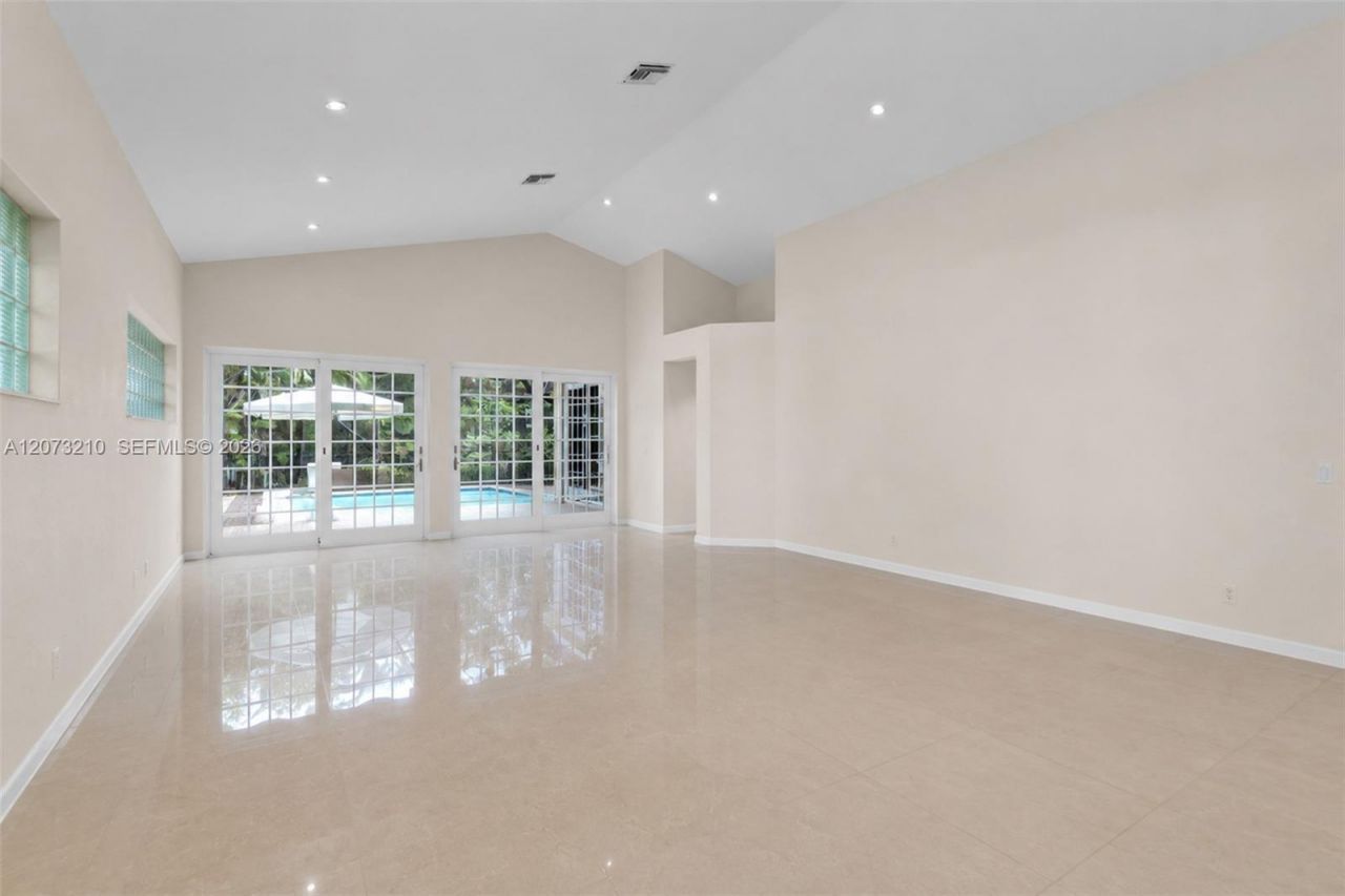 1090 SW 156th Ave , Pembroke Pines, FL 33027 Photo