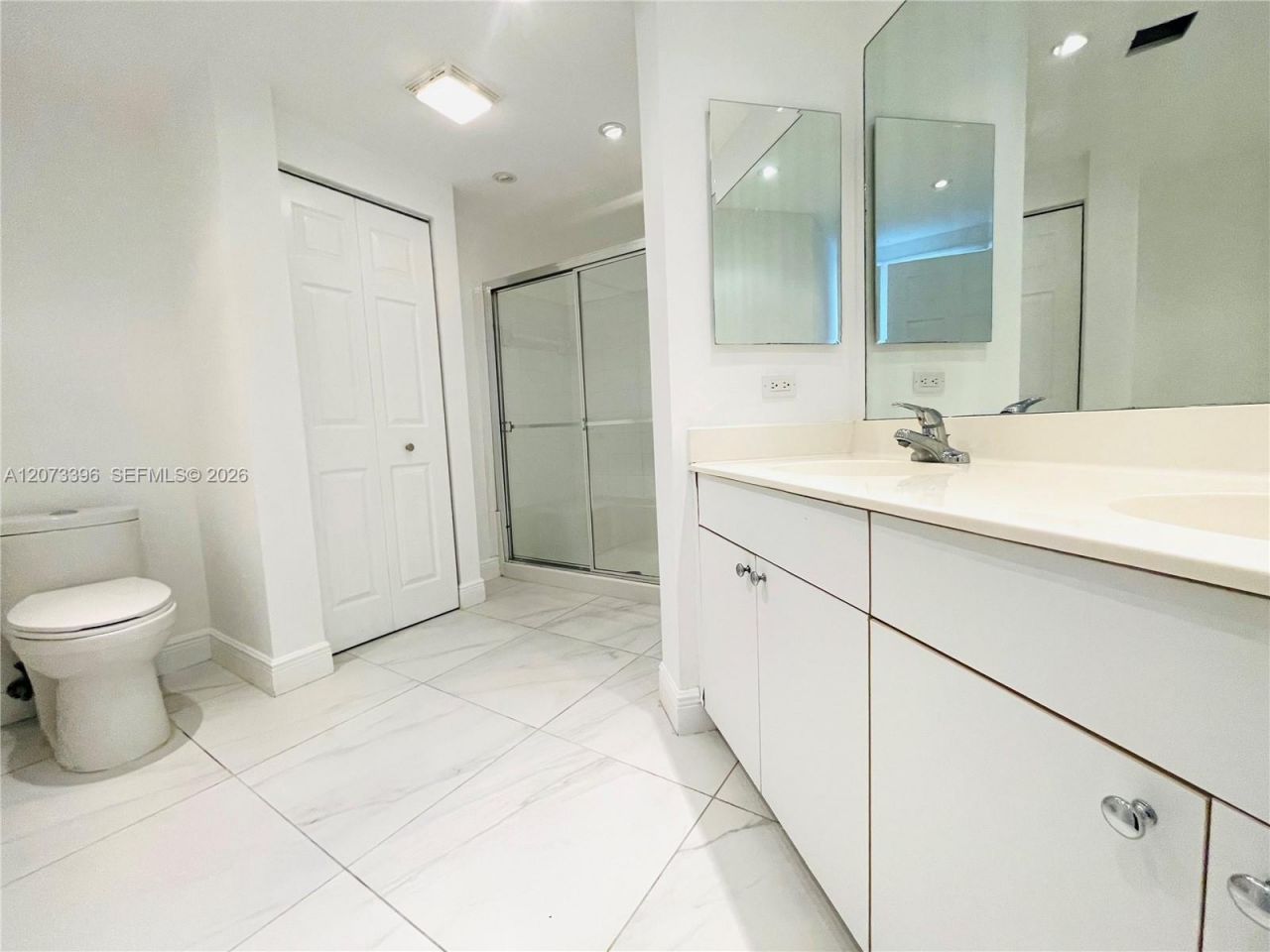 17150 N Bay Rd , Unit 2902, Sunny Isles Beach, FL 33160 Photo