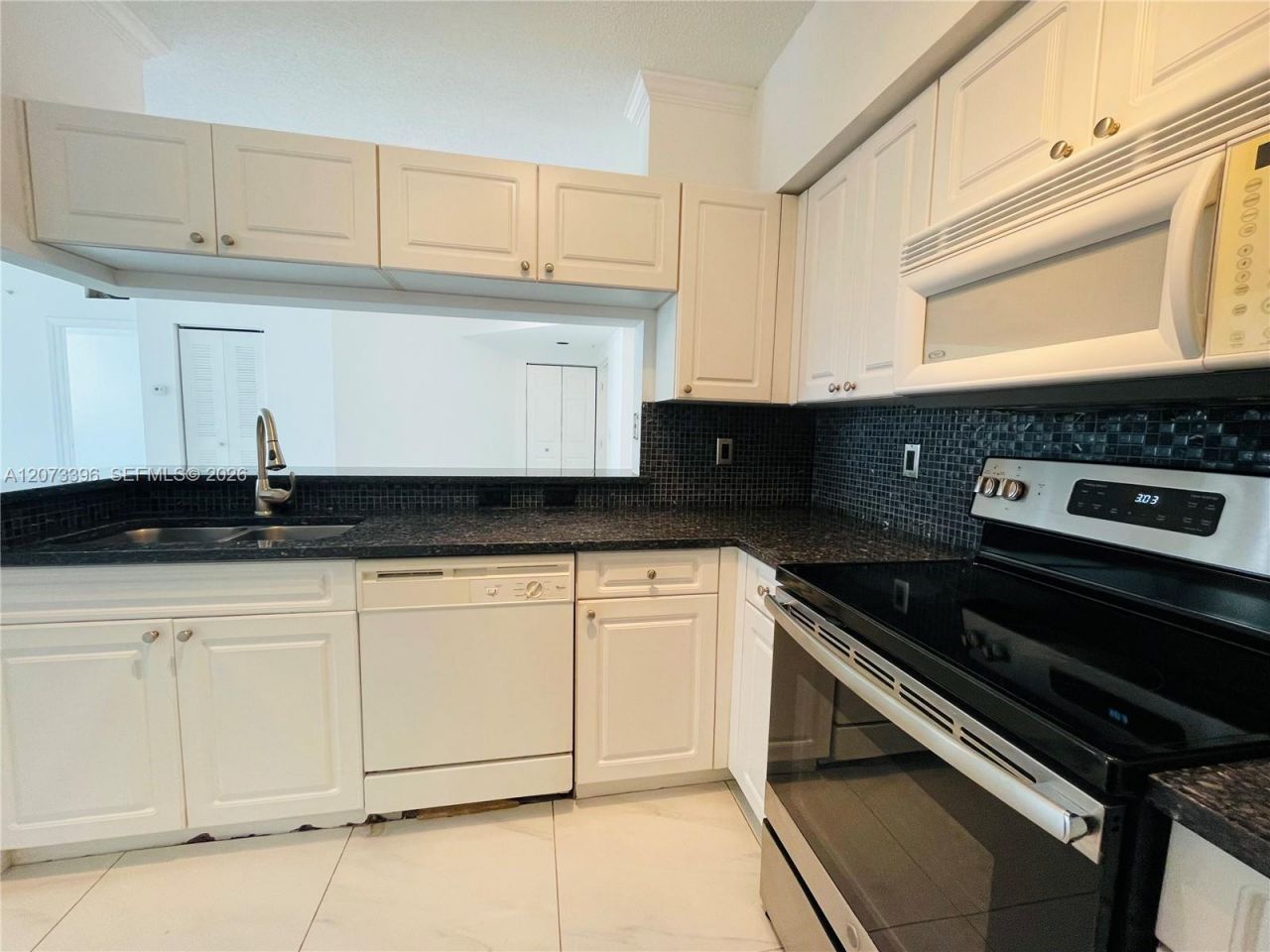 17150 N Bay Rd , Unit 2902, Sunny Isles Beach, FL 33160 Photo