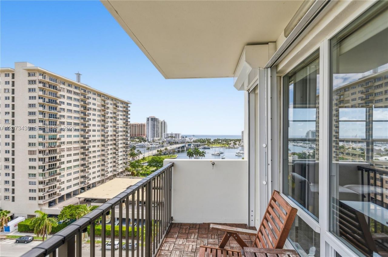340 Sunset Dr , Unit 1210, Fort Lauderdale, FL 33301 Photo