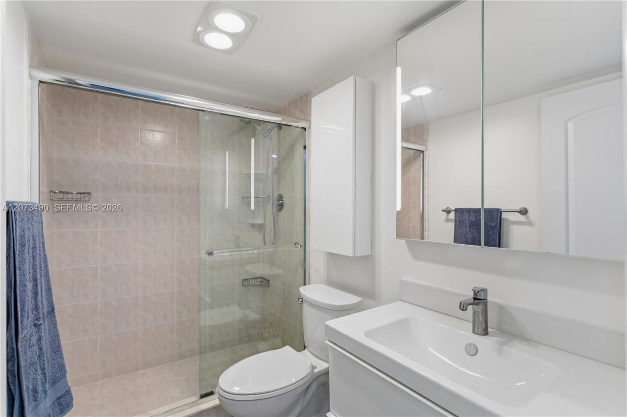 340 Sunset Dr , Unit 1210, Fort Lauderdale, FL 33301 Photo