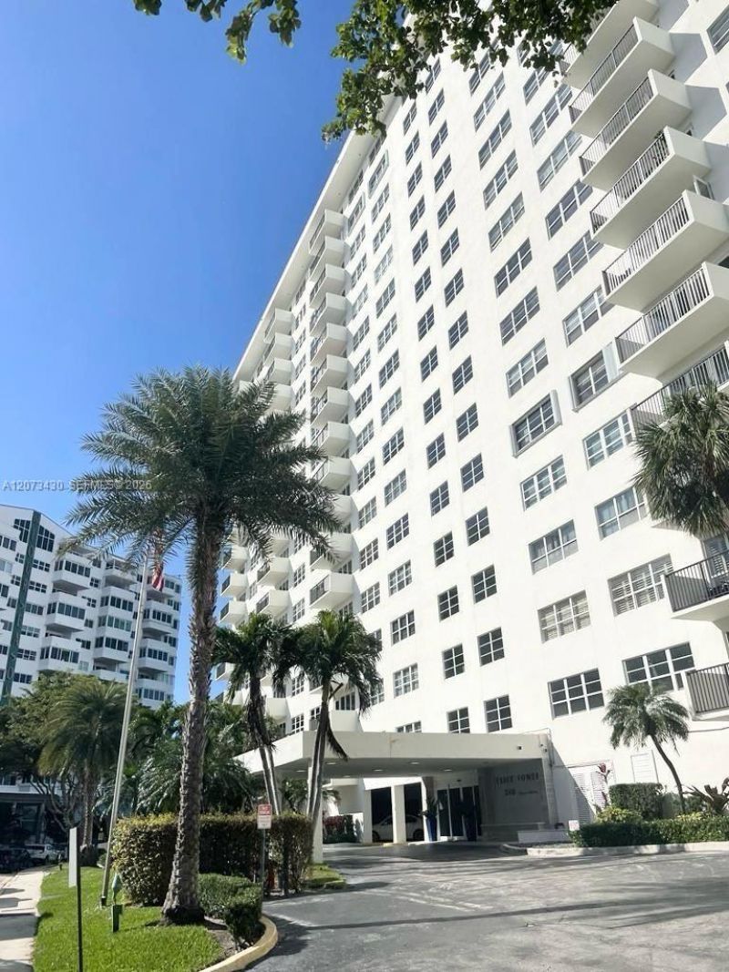 340 Sunset Dr , Unit 1210, Fort Lauderdale, FL 33301 Photo