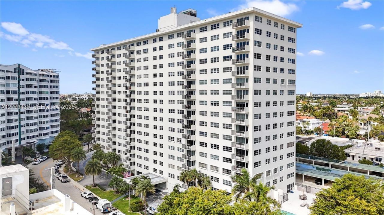 340 Sunset Dr , Unit 1210, Fort Lauderdale, FL 33301 Photo