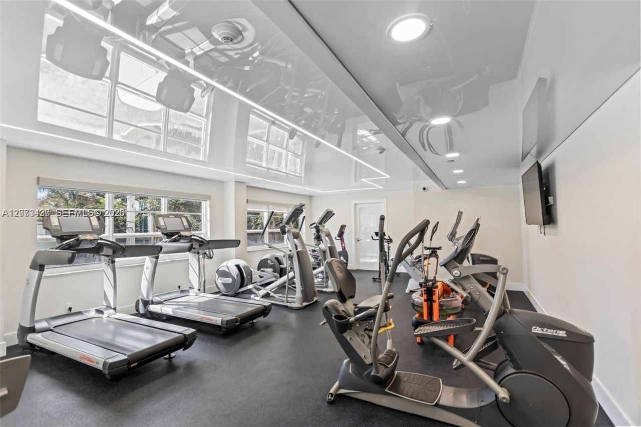 340 Sunset Dr , Unit 1210, Fort Lauderdale, FL 33301 Photo