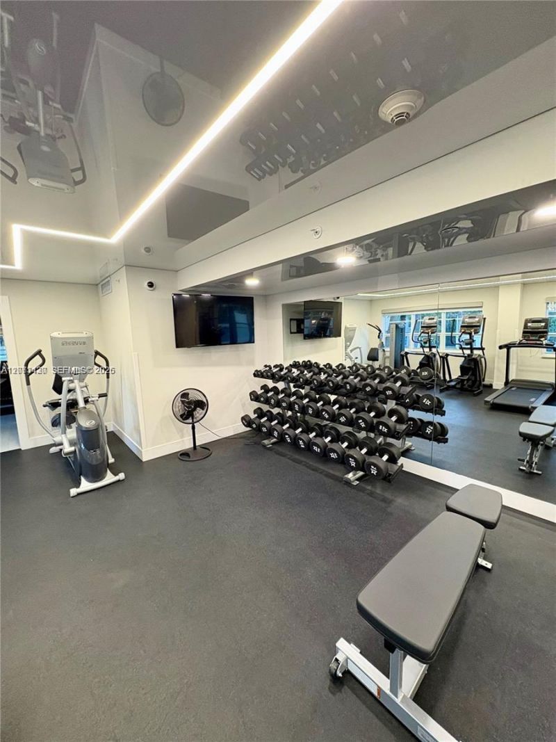 340 Sunset Dr , Unit 1210, Fort Lauderdale, FL 33301 Photo