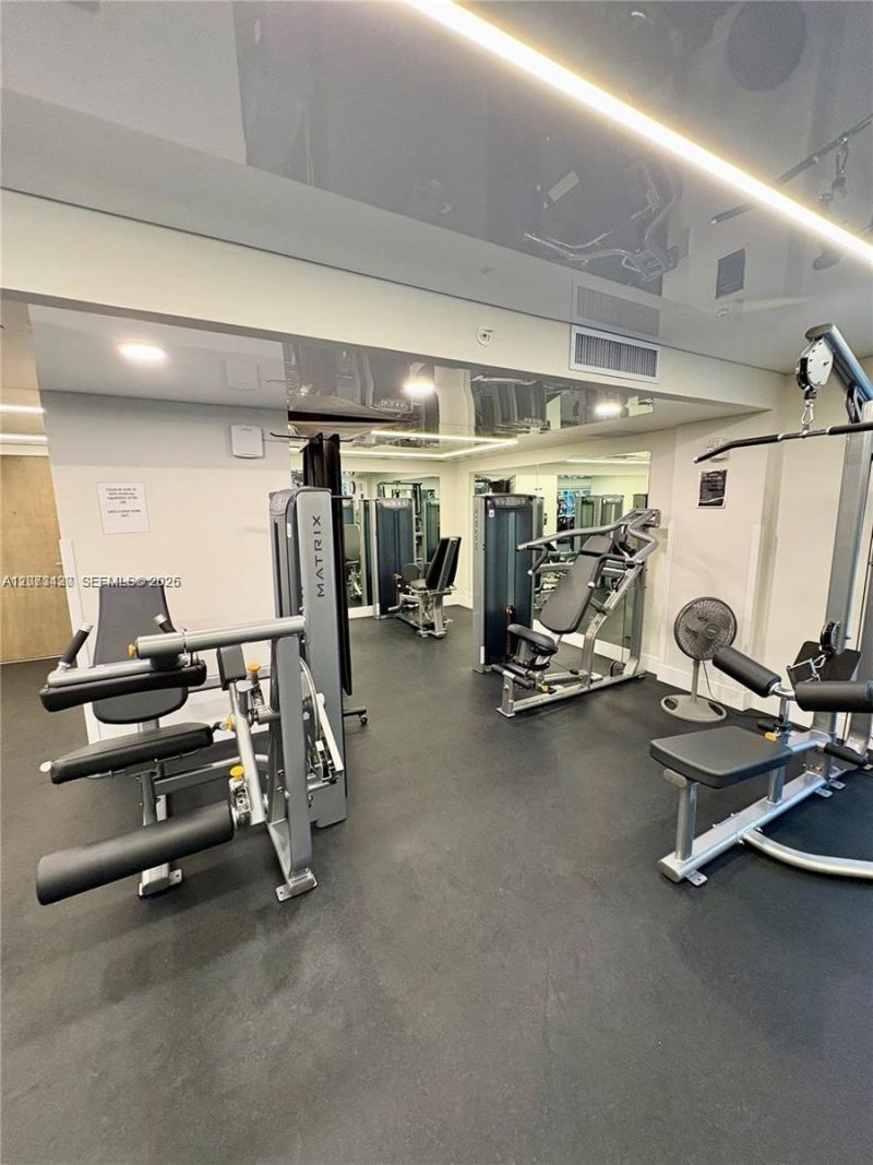 340 Sunset Dr , Unit 1210, Fort Lauderdale, FL 33301 Photo
