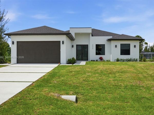 2026 NW 21st St , Cape Coral, FL 33993