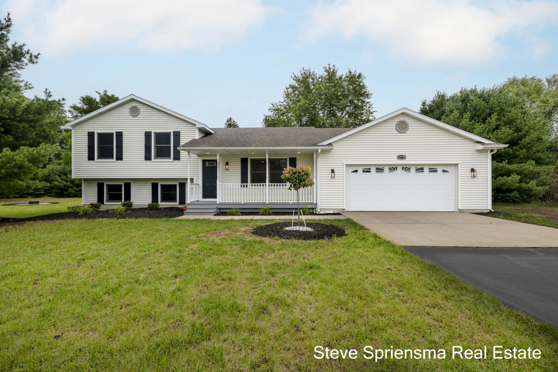 12770 Macclain Court Ne, Cedar Springs, MI 49319 Main Photo