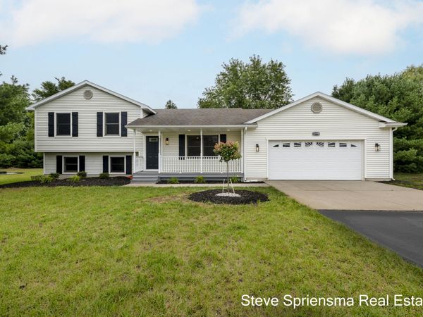12770 Macclain Court NE, Cedar Springs, MI 49319