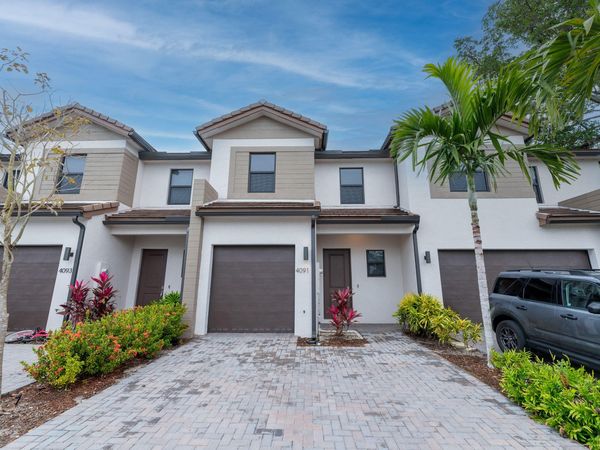 4093 SUNSET Way, Unit 4093, Pompano Beach, FL 33069