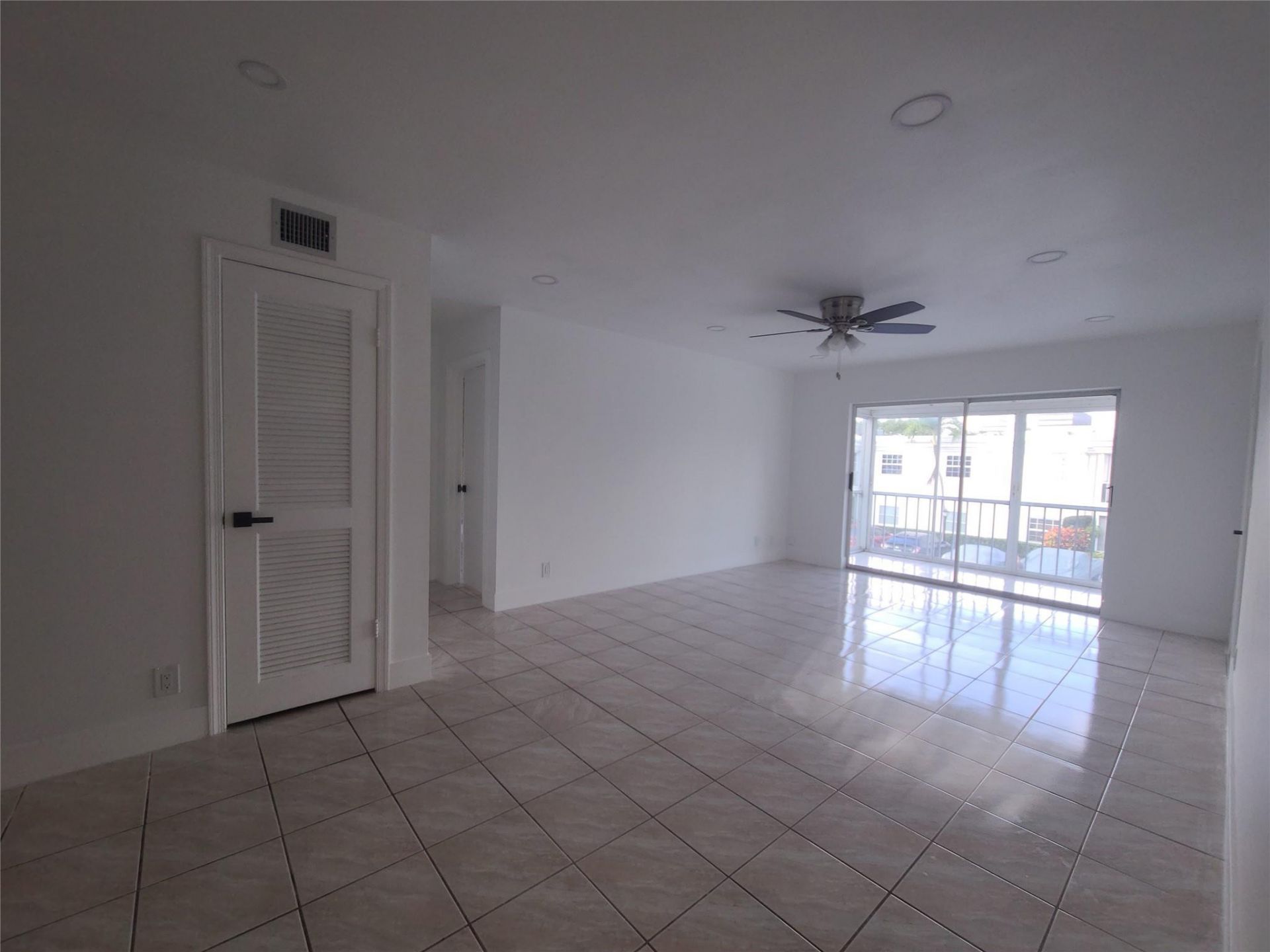 6391 Bay Club Drive, Unit 4, Fort Lauderdale, FL 33308 Photo