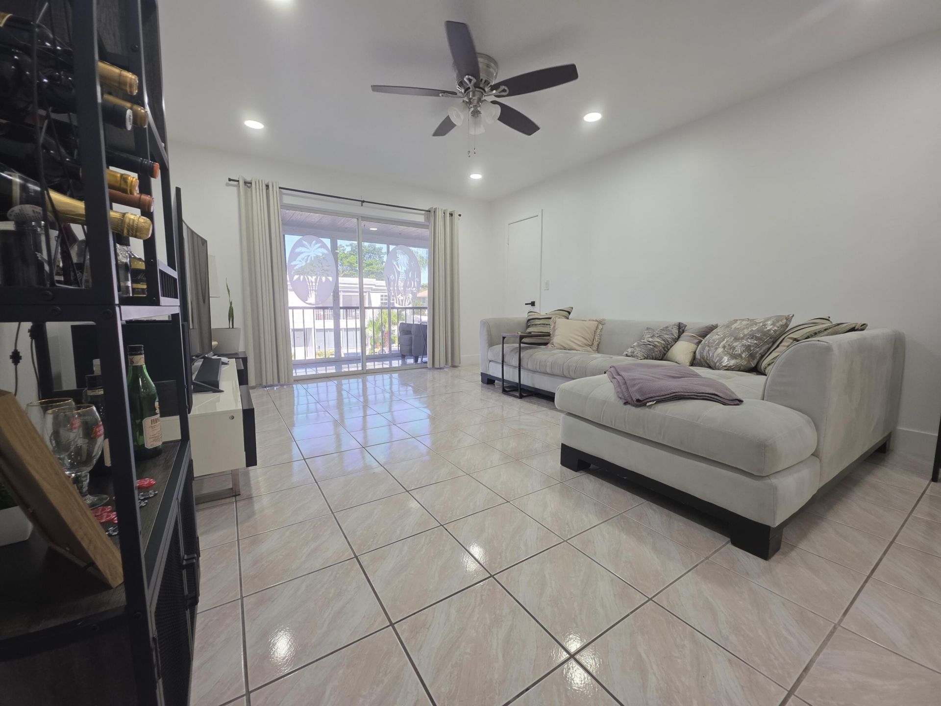 6391 Bay Club Drive, Unit 4, Fort Lauderdale, FL 33308 Photo