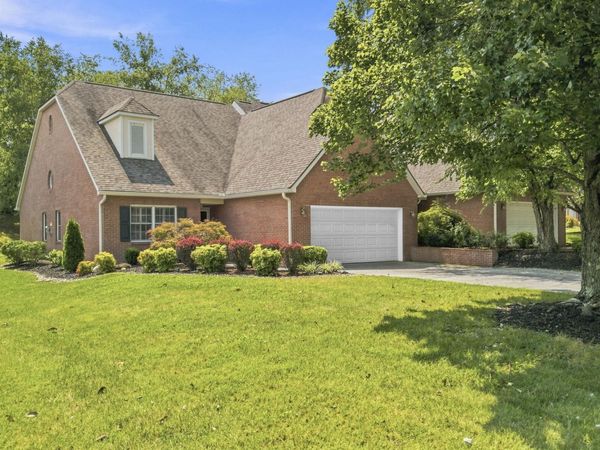 367 Paine Lake Drive, Sevierville, TN 37862