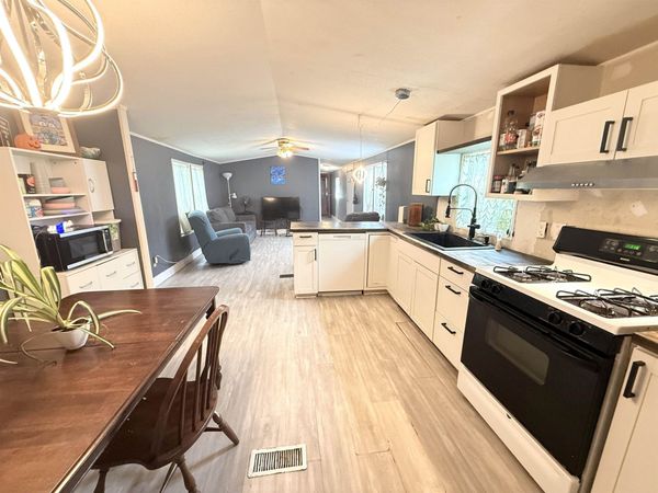 16 Fox Cross Lane, Northwood, NH 03261