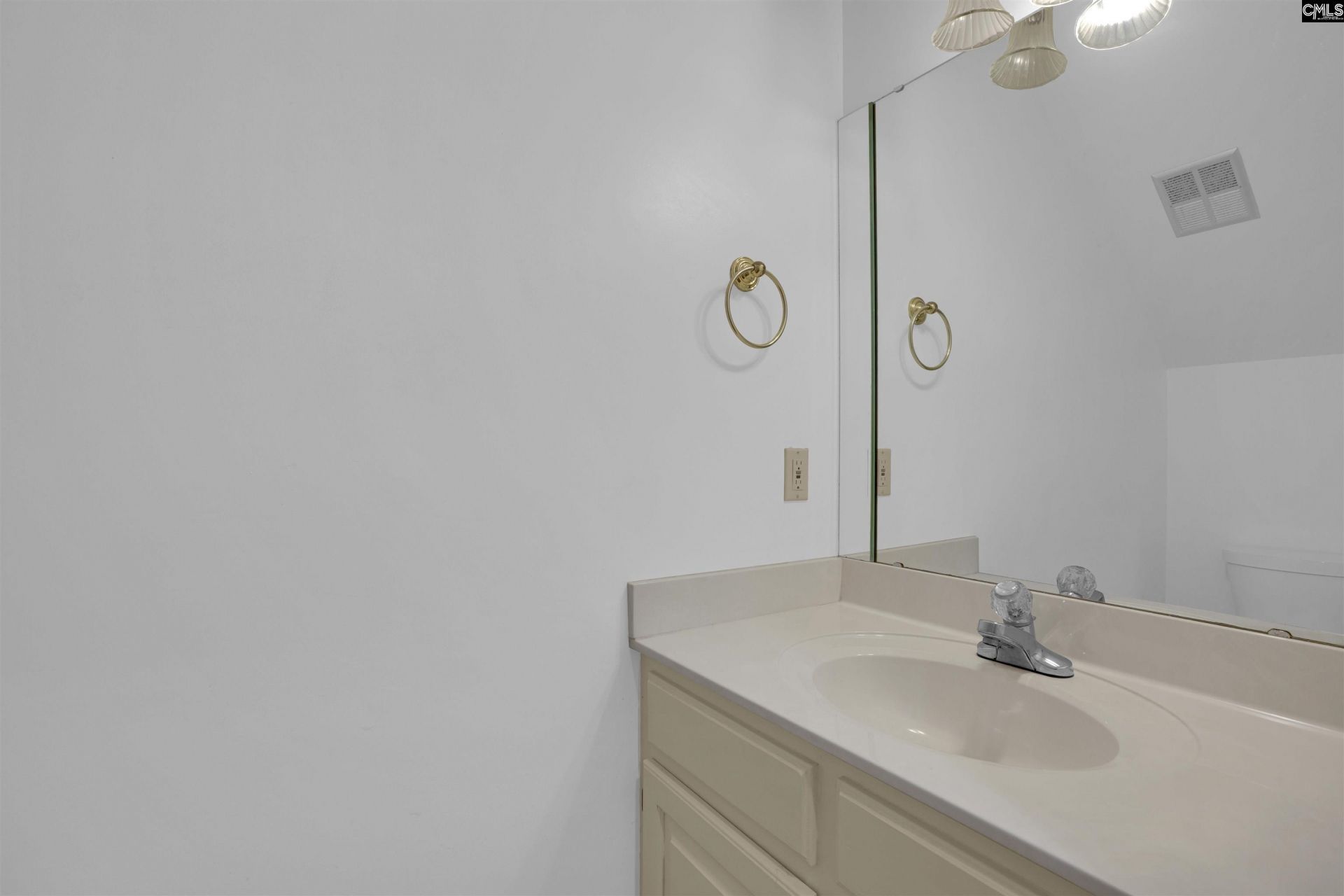 305 Bridgecreek Drive  Photo 18
