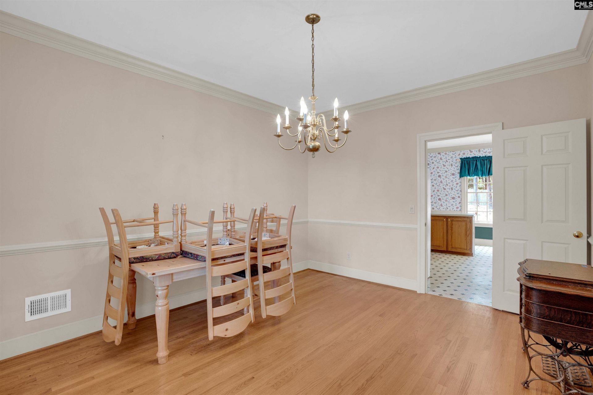 305 Bridgecreek Drive  Photo 20