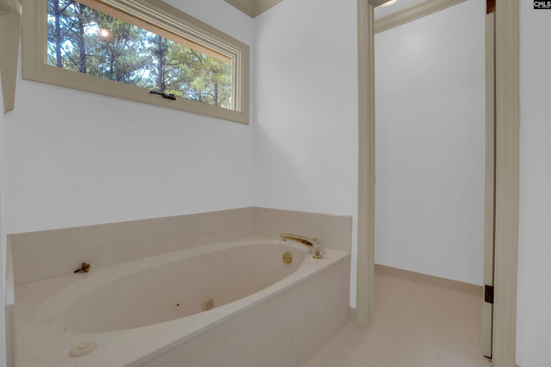 305 Bridgecreek Drive  Photo 30