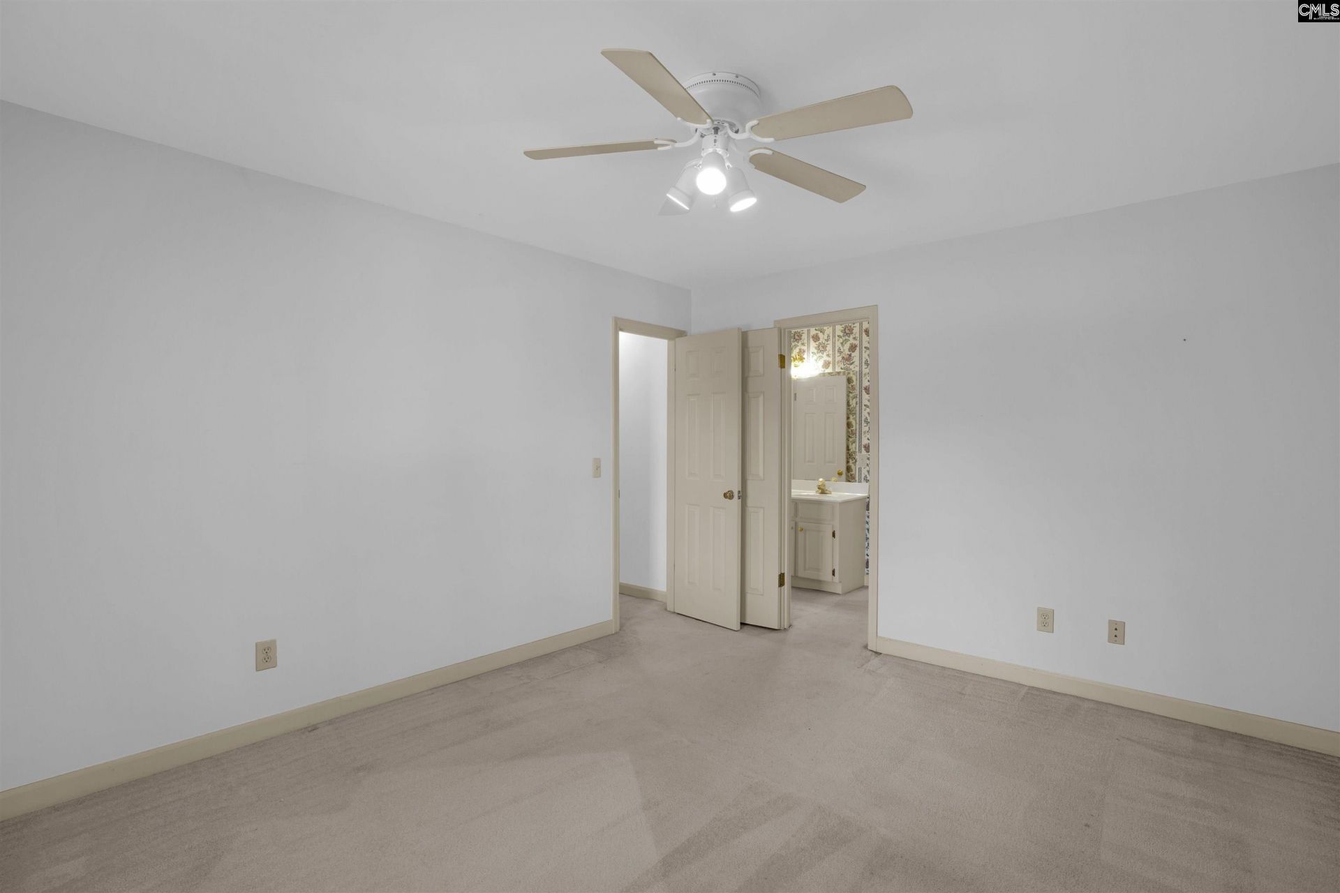 305 Bridgecreek Drive  Photo 38