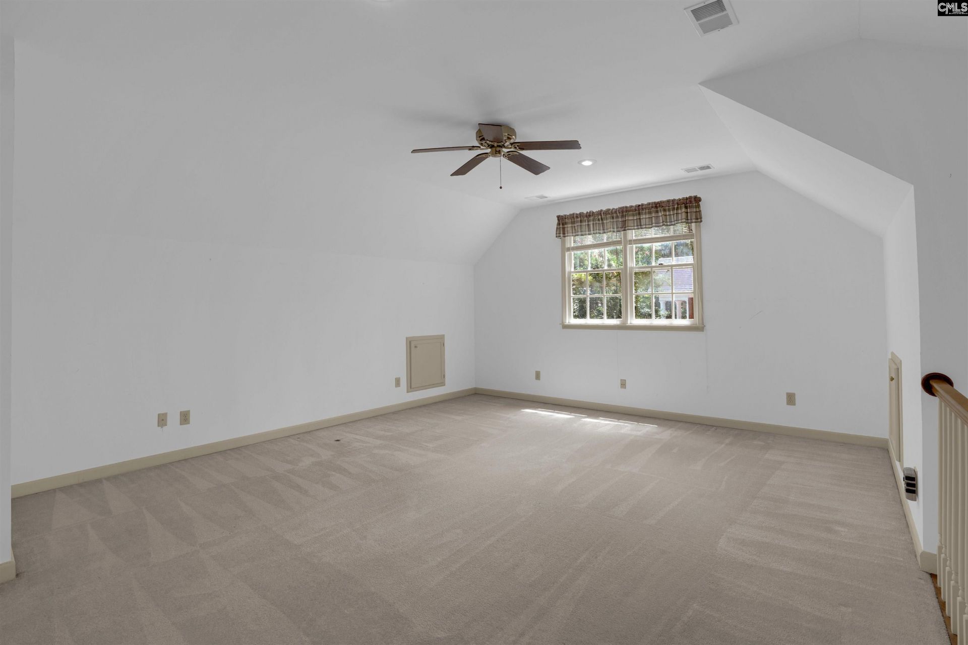 305 Bridgecreek Drive  Photo 39