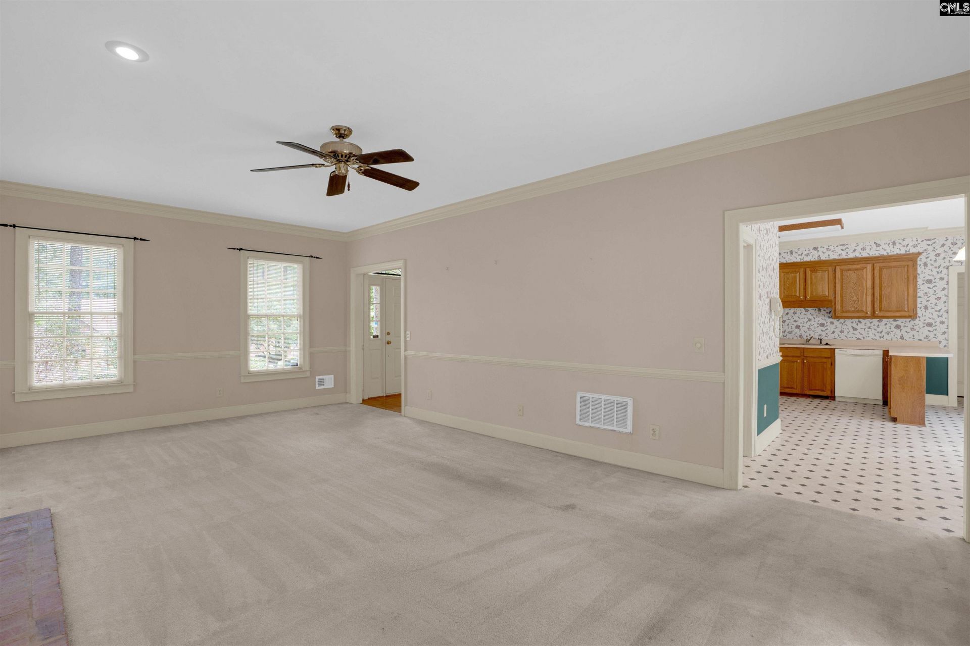 305 Bridgecreek Drive  Photo 8