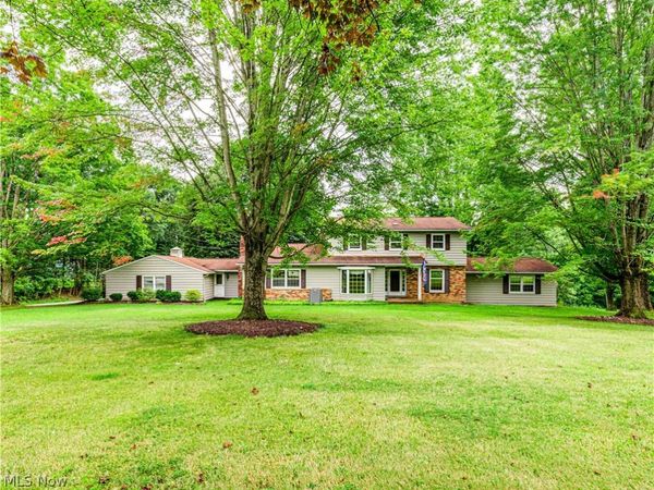 4140 W Bath Road , Akron, OH 44333