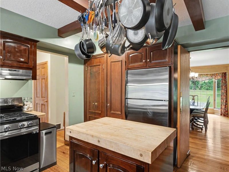 4140 W Bath Road, Akron, OH 44333 Photo 13
