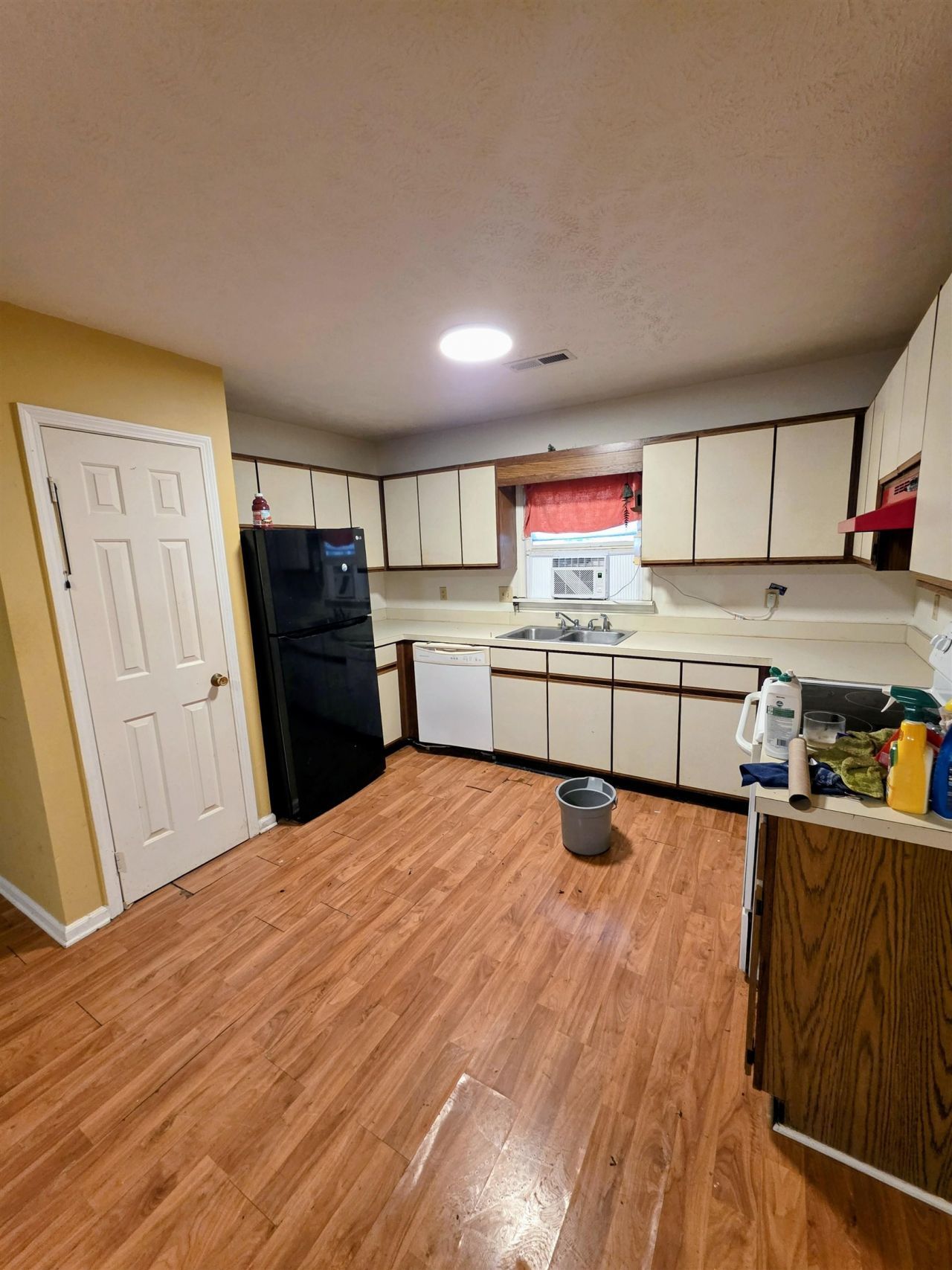 19 Indian Oak Ln. Photo 10