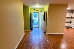 19 Indian Oak Ln. photo 4