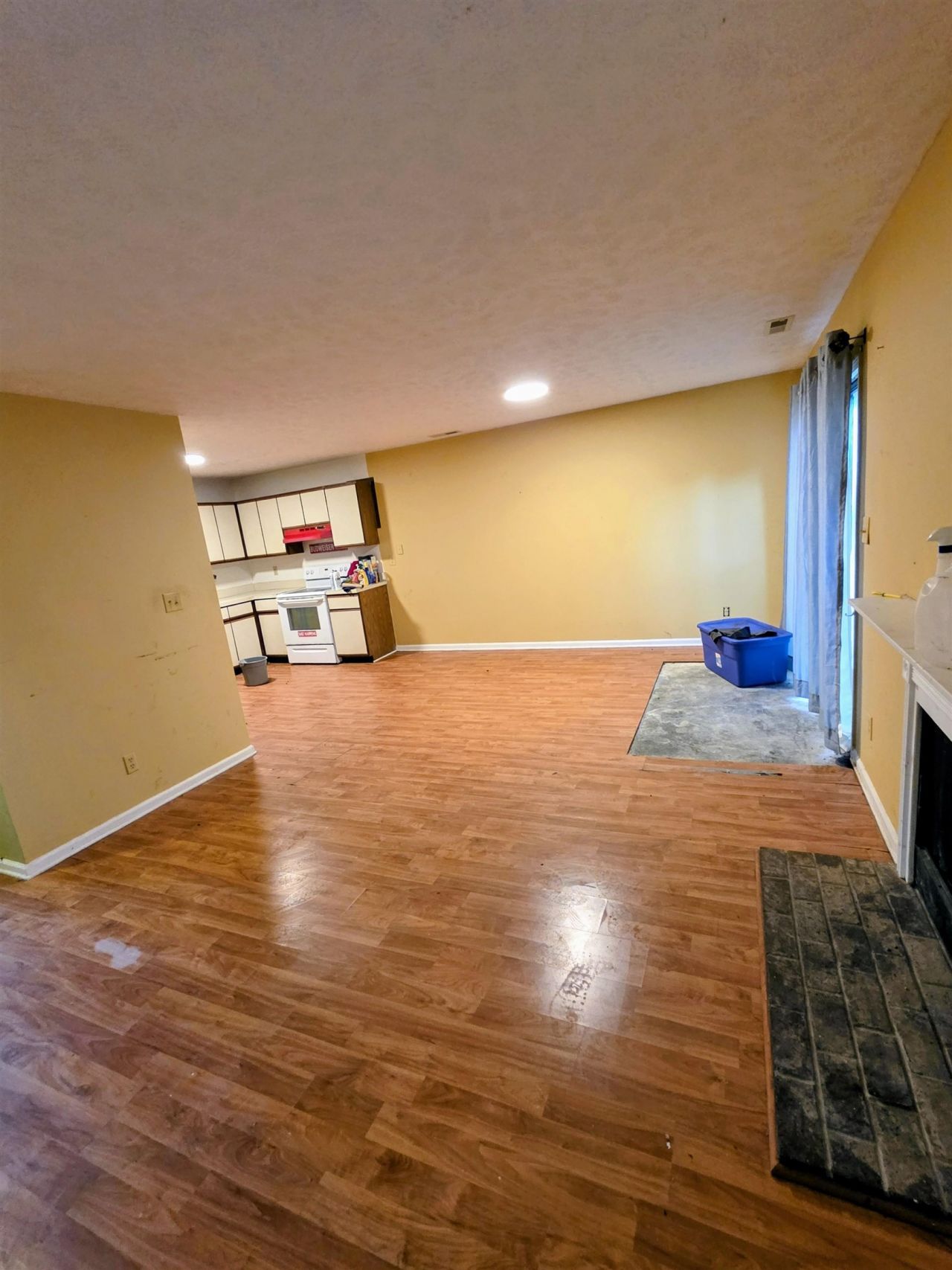 19 Indian Oak Ln. Photo 8