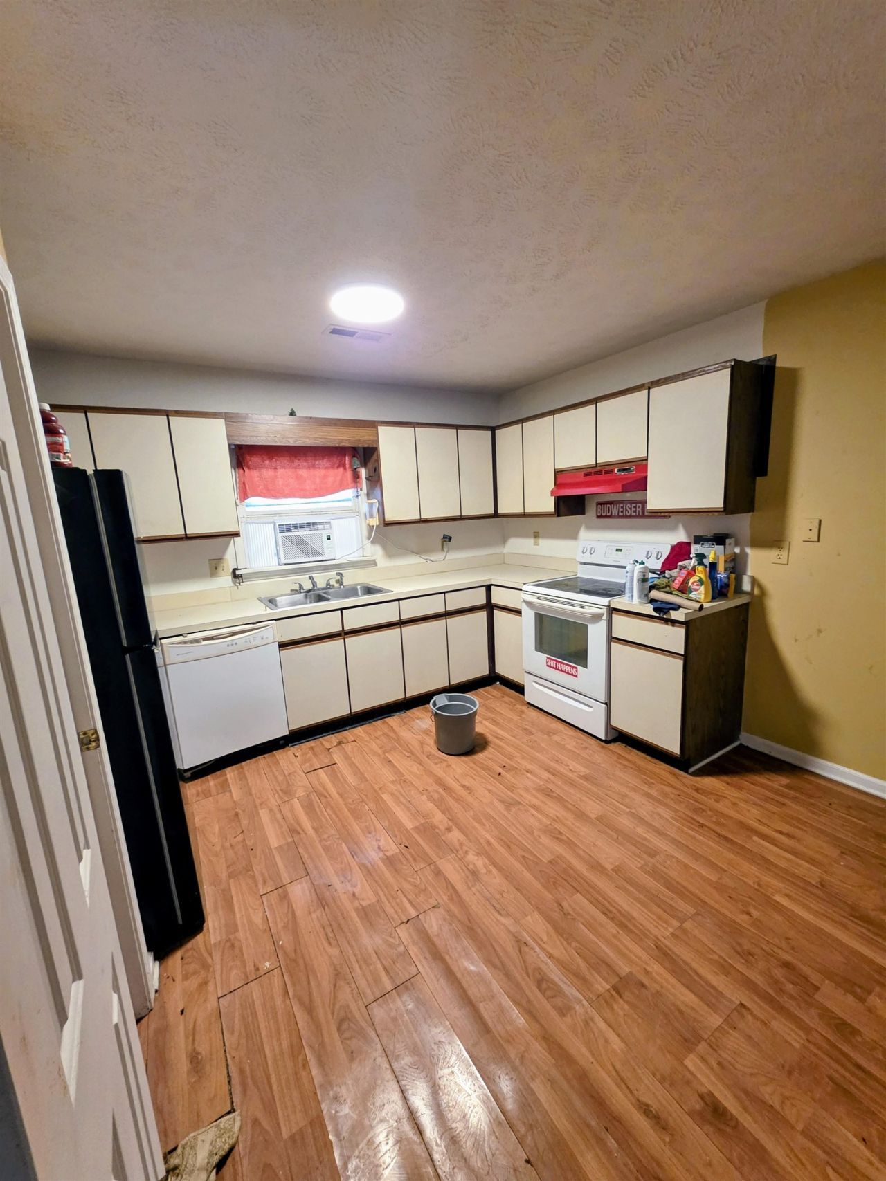 19 Indian Oak Ln. Photo 9