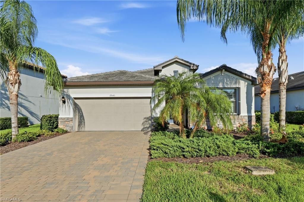 19543 Deming Ln, Estero, FL 33928 Photo