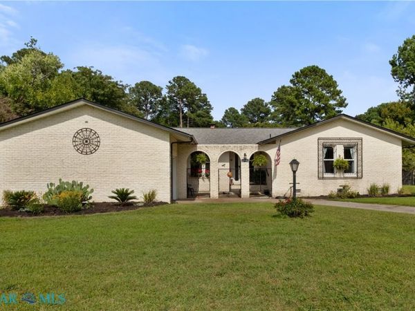 1715 Holly View Drive, Gloucester Point, VA 23062
