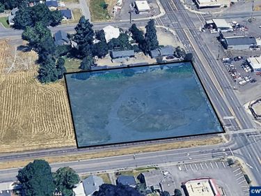 119 N Pacific Hwy, Woodburn, OR 97071