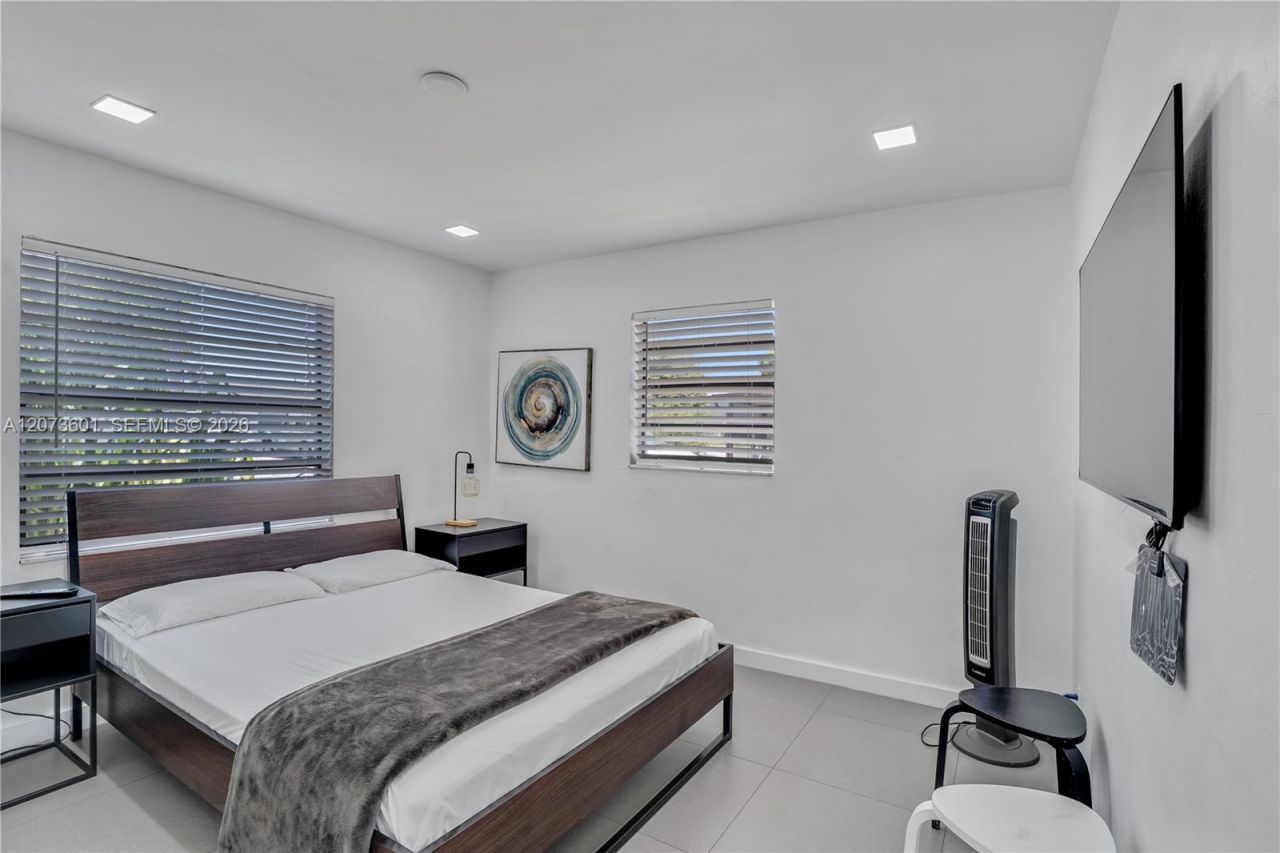 1610 S 24th Ct, Hollywood, FL 33020 Photo