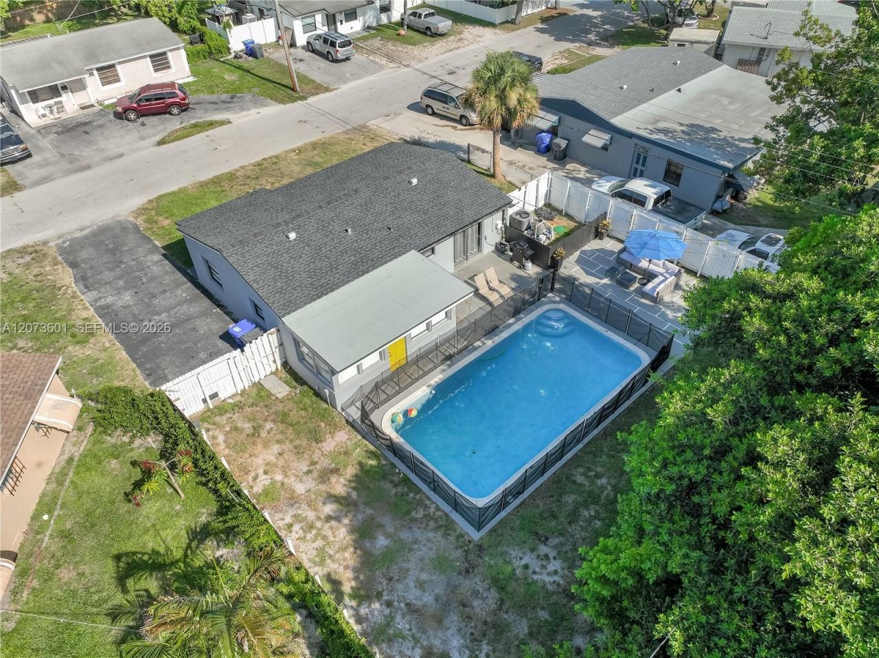 1610 S 24th Ct, Hollywood, FL 33020 Photo