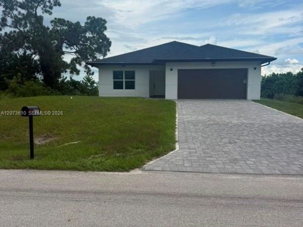 655 NAPLES AVE S , Lehigh Acres, FL 33974