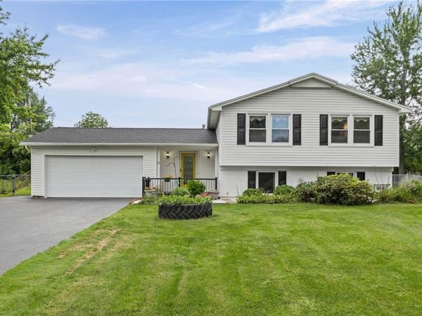 9 Chiswick Circle, Rochester, NY 14624