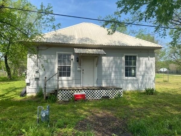 614 2nd Street, Kerens, TX 75144